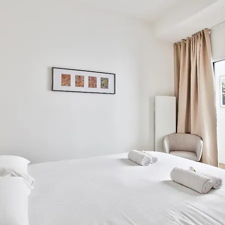 Marais Elegance - Two Bedrooms *