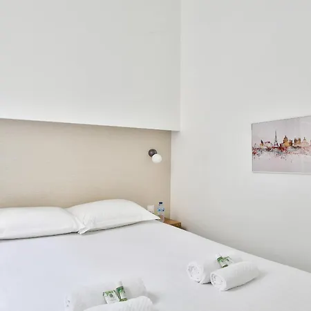 Marais Elegance - Two Bedrooms パリ