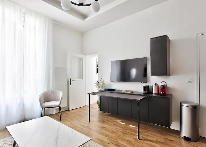 Marais Elegance - Two Bedrooms * Paris